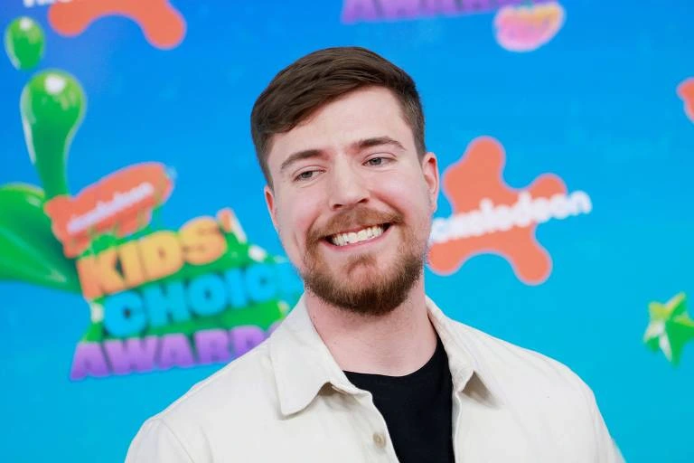 MrBeast tem fortuna de US$ 2,6 bilhões, mas já precisou pedir dinheiro emprestado