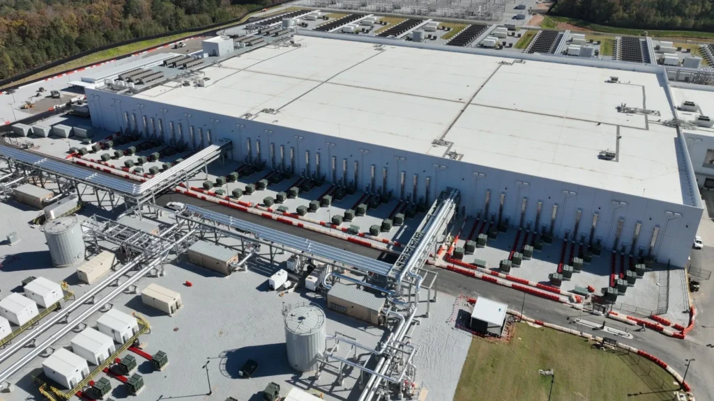 Familia alega irregularidade em construção e compara com data center construido pela Microsoft