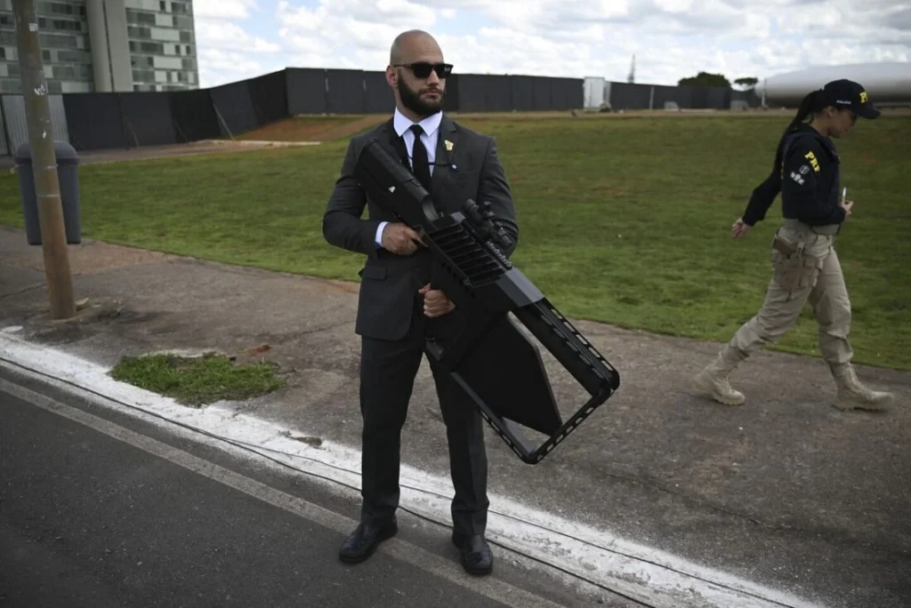 Entenda como funciona o equipamento antidrone usado nos arredores do STF