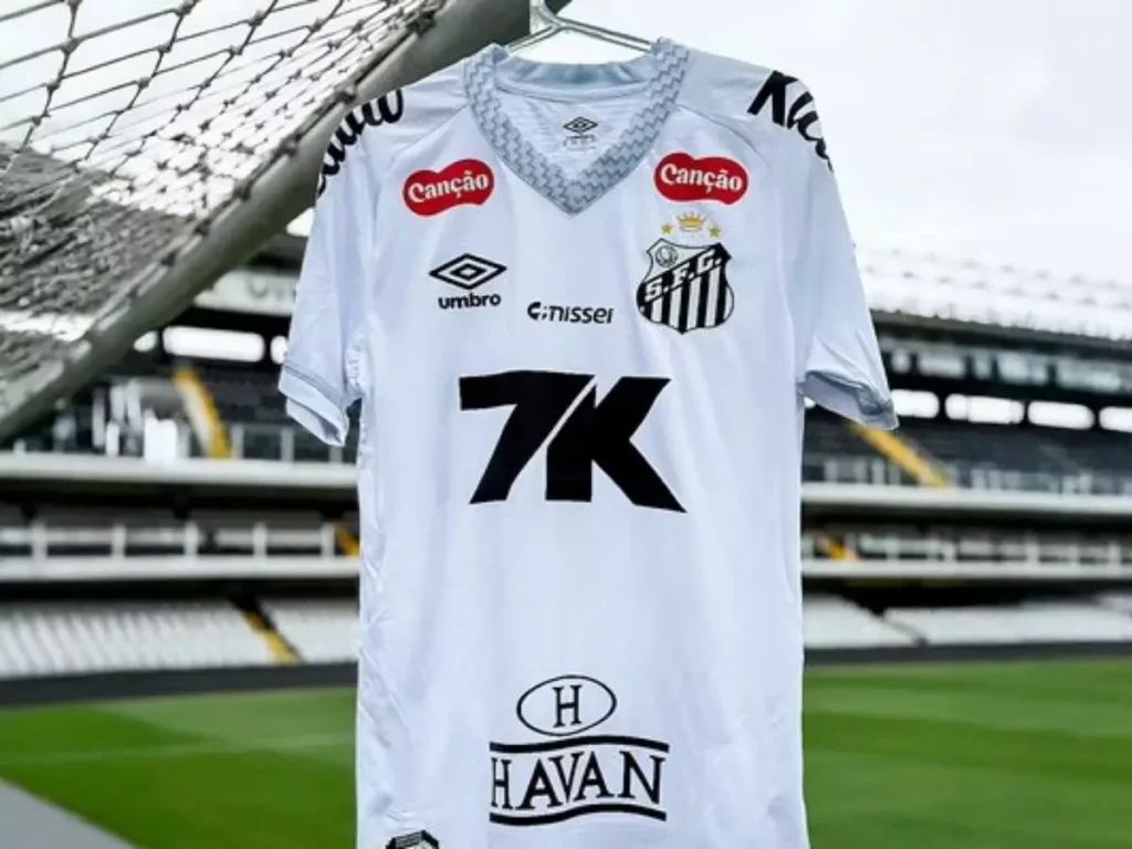 Santos e Adidas se aproximam de acerto para fornecimento de material esportivo