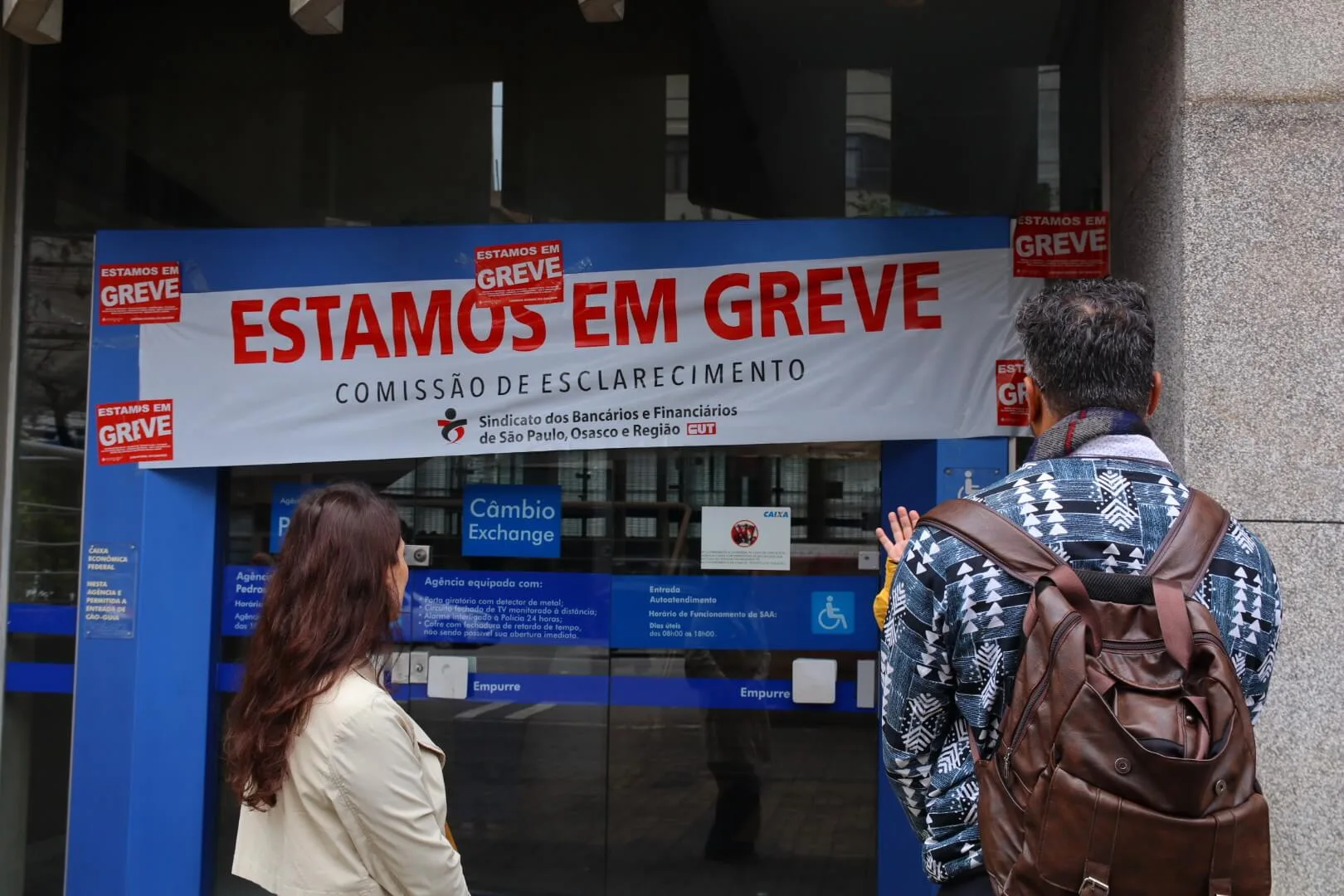 Caixa marca nova negociação com funcionários em meio à greve