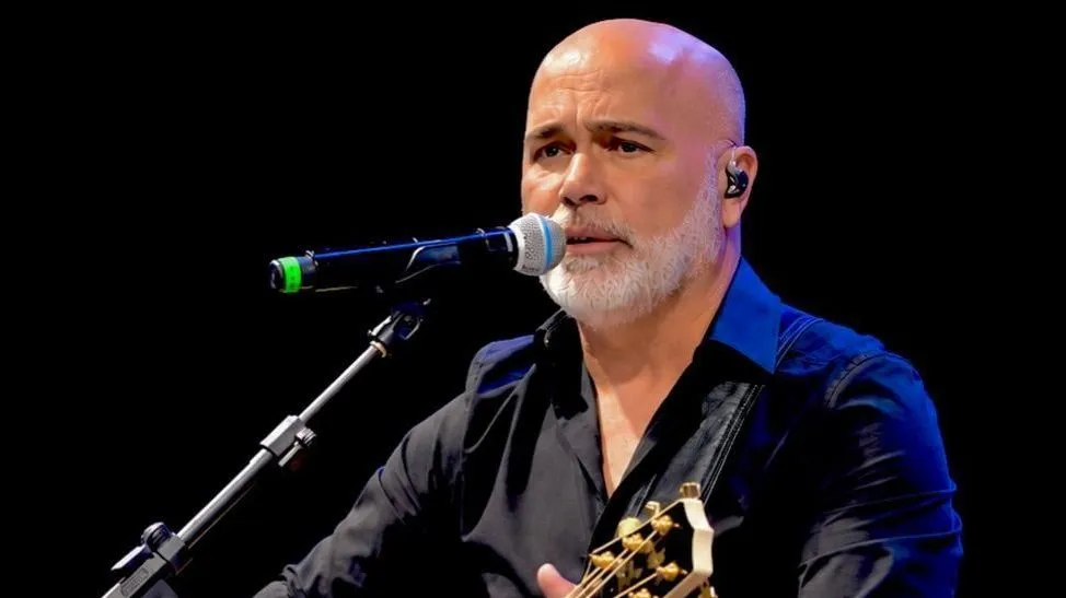 Rick Sollo, cantor e compositor da dupla sertaneja Rick & Renner