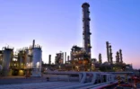 Instalações da refinaria SAMREF, em Yanbu, na Arábia Saudita.