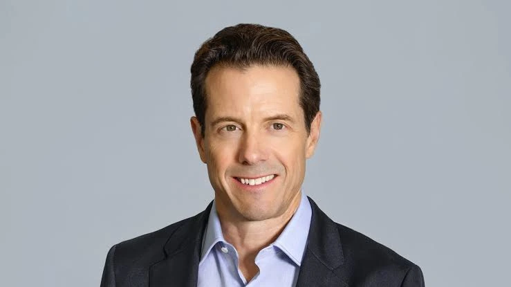 Disney nomeia Adam Smith para comandar negócios diretos ao consumidor
