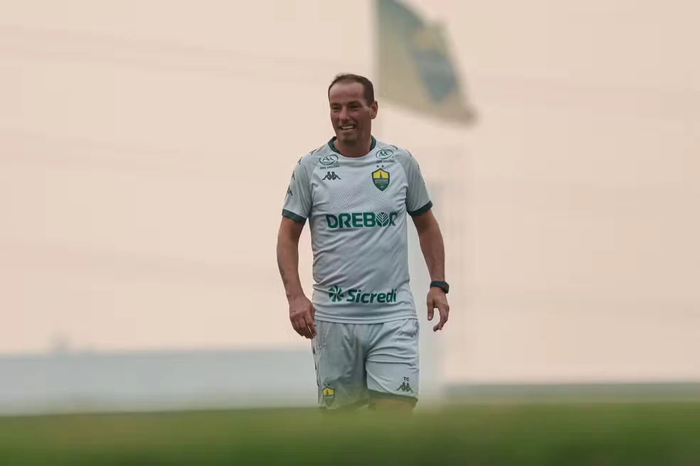 Cuiabá quita dívida de R$ 5,5 milhões e encerra transfer ban da Fifa em MT
