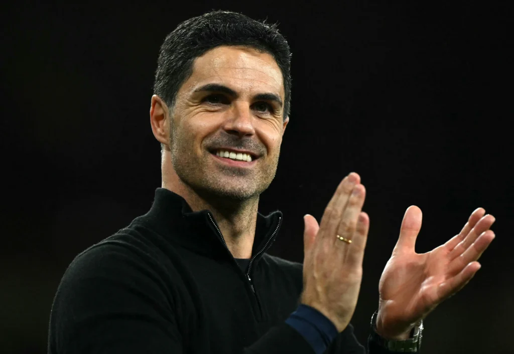 Treinador do Arsenal se tornou o técnico mais bem pago do futebol inglês