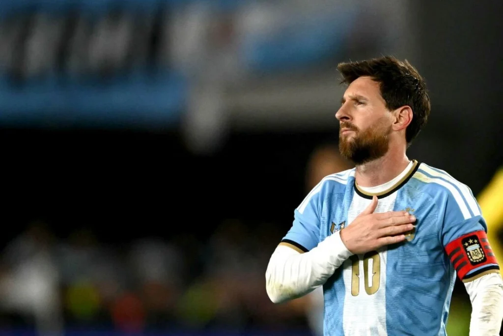 Messi se despede da seleção argentina; veja o valor de mercado e títulos conquistados