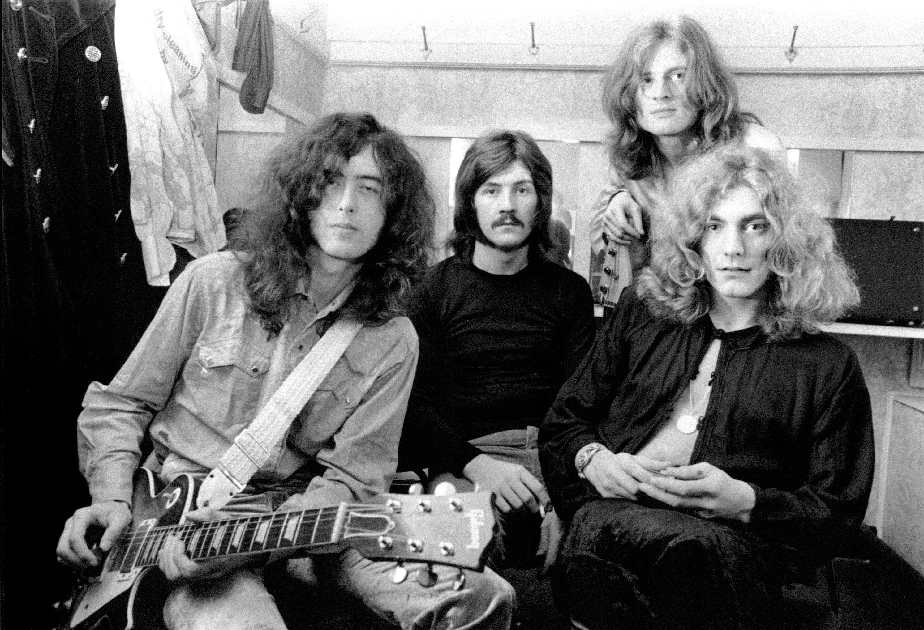 BECOMING LED ZEPPELIN