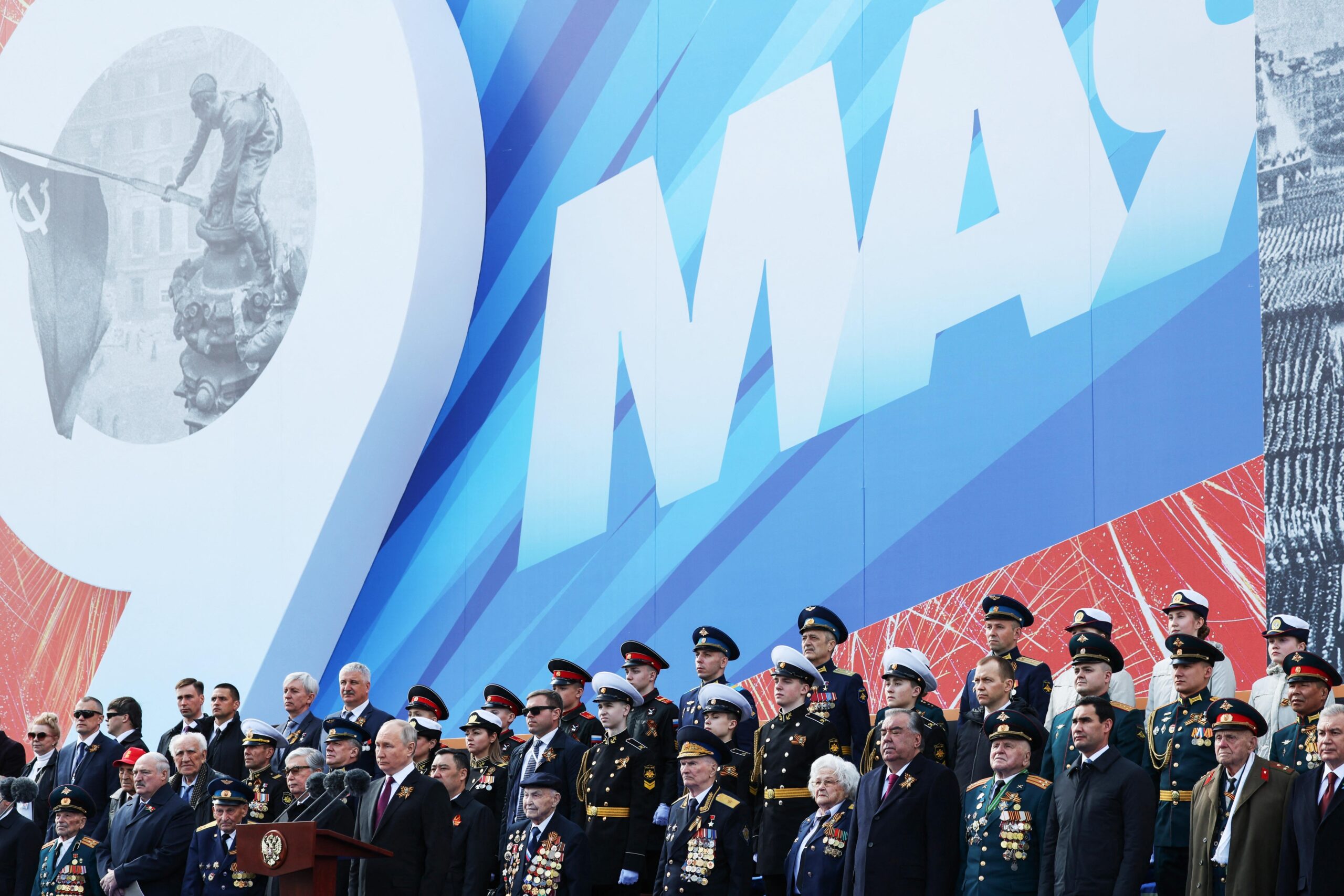 Russia honors unity at ‘key turning point’