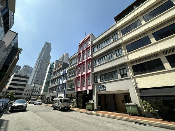 FOR SALE BY EXPRESSION OF INTEREST, 41 HONGKONG STREET – 6-STOREY CONSERVATION SHOPHOUSE WITH HOTEL AND RESTAURANT APPROVED USE