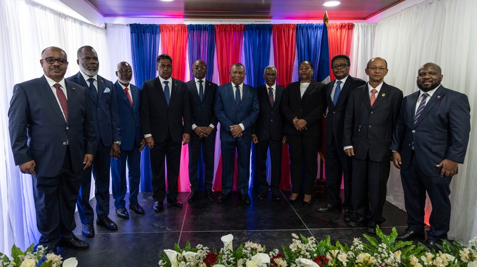 認識負責選擇海地新領導人的過渡委員會成員