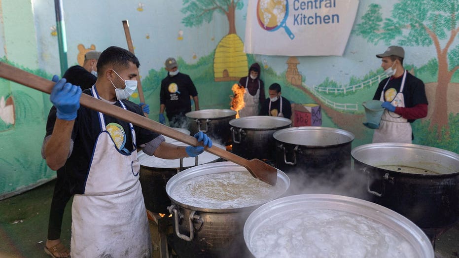 世界中央廚房(World Central Kitchen),以提供戰時食物援助著稱,將於工作人員死亡後恢復在加薩走廊的工作