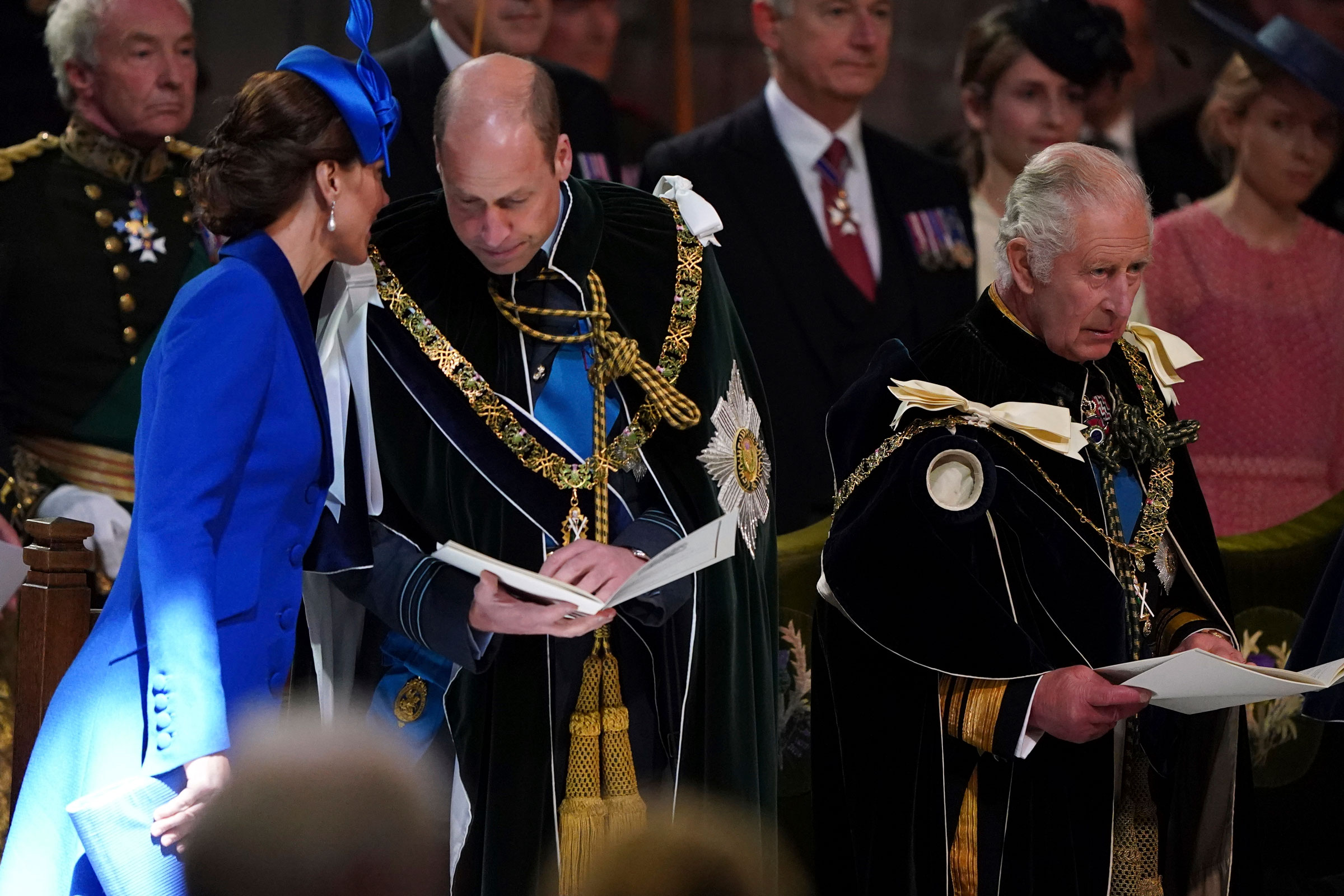 凯特·米德尔顿、查尔斯王子和查尔斯三世国王在颁发苏格兰荣誉勋章期间