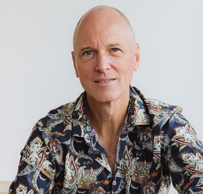 Oscar Buijten  Author Photo