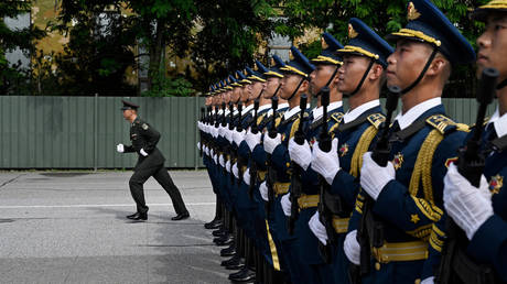 特朗普屬意「中國維和部隊」進駐烏克蘭 – FT