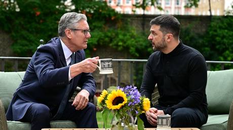 媒體稱：史塔默指示澤倫斯基如何與Trump相處