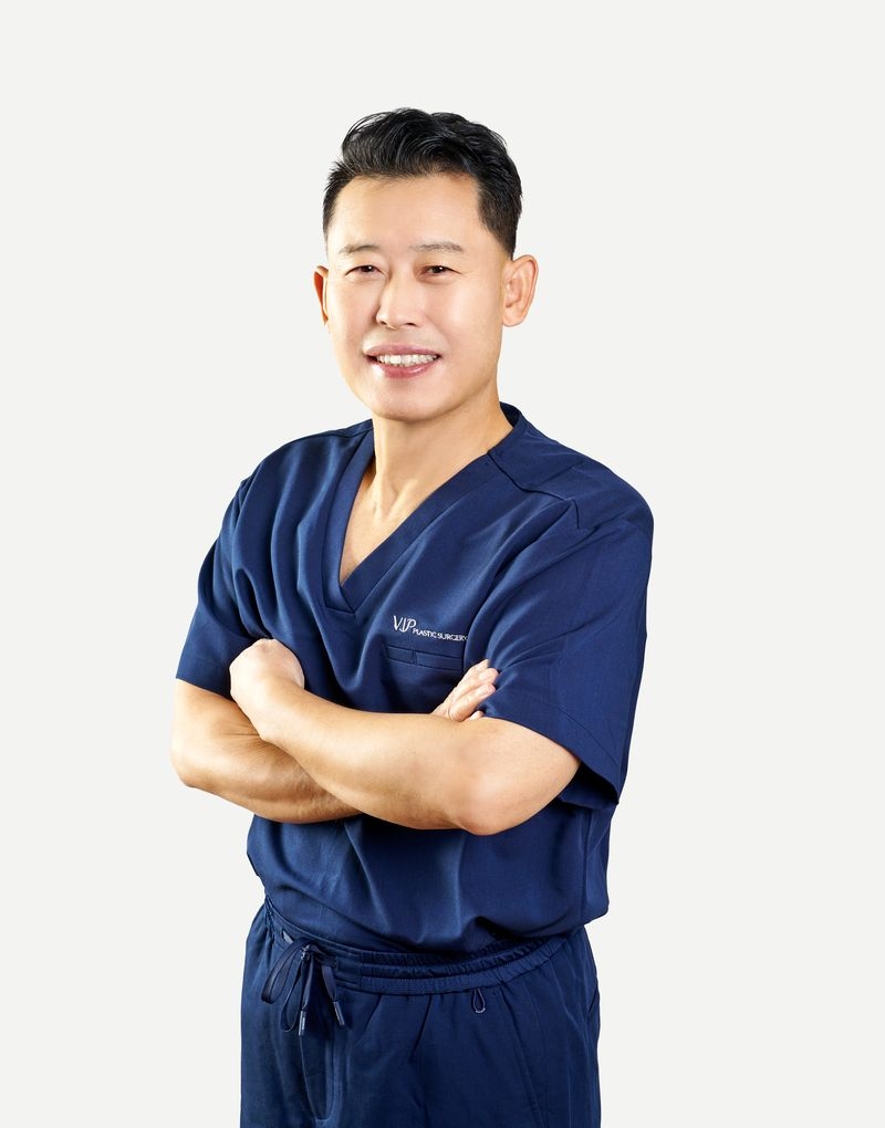 Pakar Bedah Plastik Bertauliah Myung Ju Lee, M.D., Ph.D.,