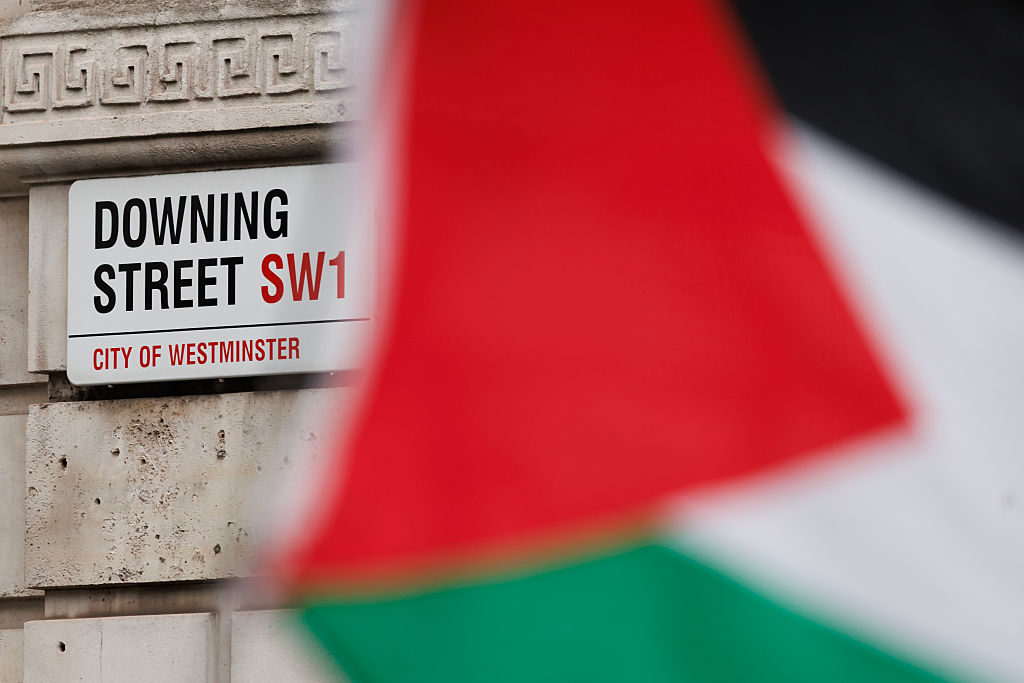 Protest Di Luar Downing Street Ketika Starmer Mengadakan Mesyuarat Kabinet Kecemasan Mengenai Gaza