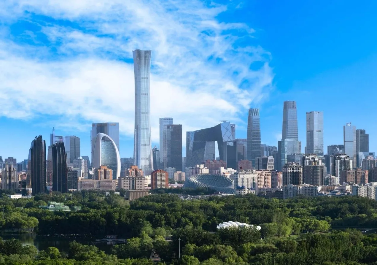 The Three-Day Forum Is a Sideshow: The Real Story Is Why Global Capital Keeps Returning to Seven Square Kilometers in Beijing