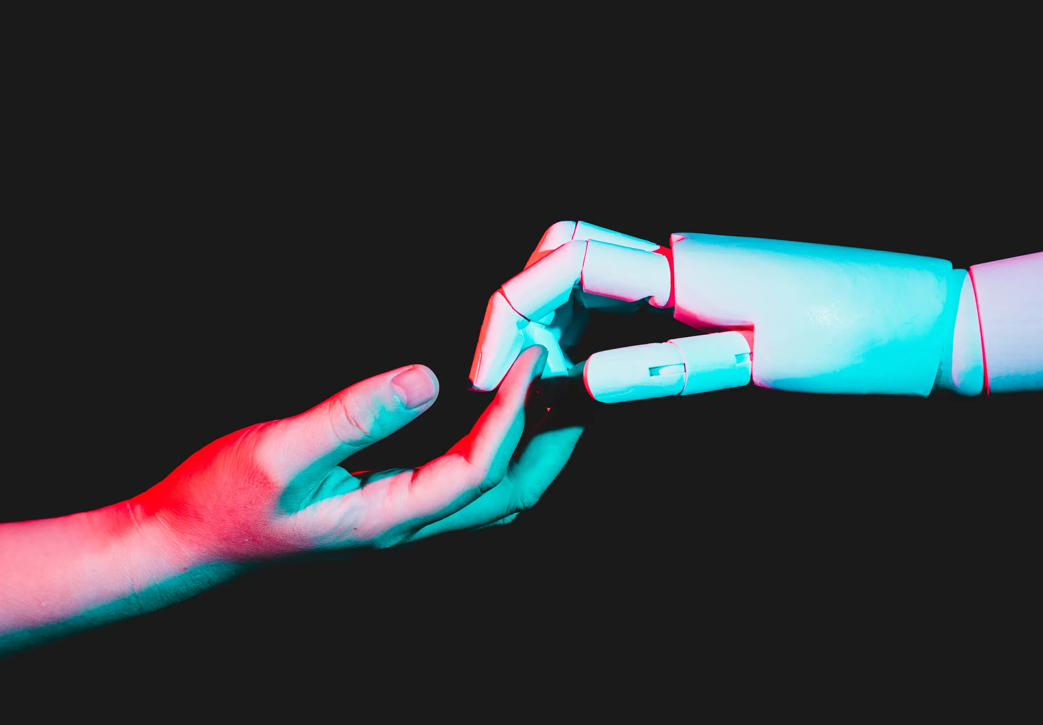 「我是誰」的答案，早就被AI偷偷寫好了？