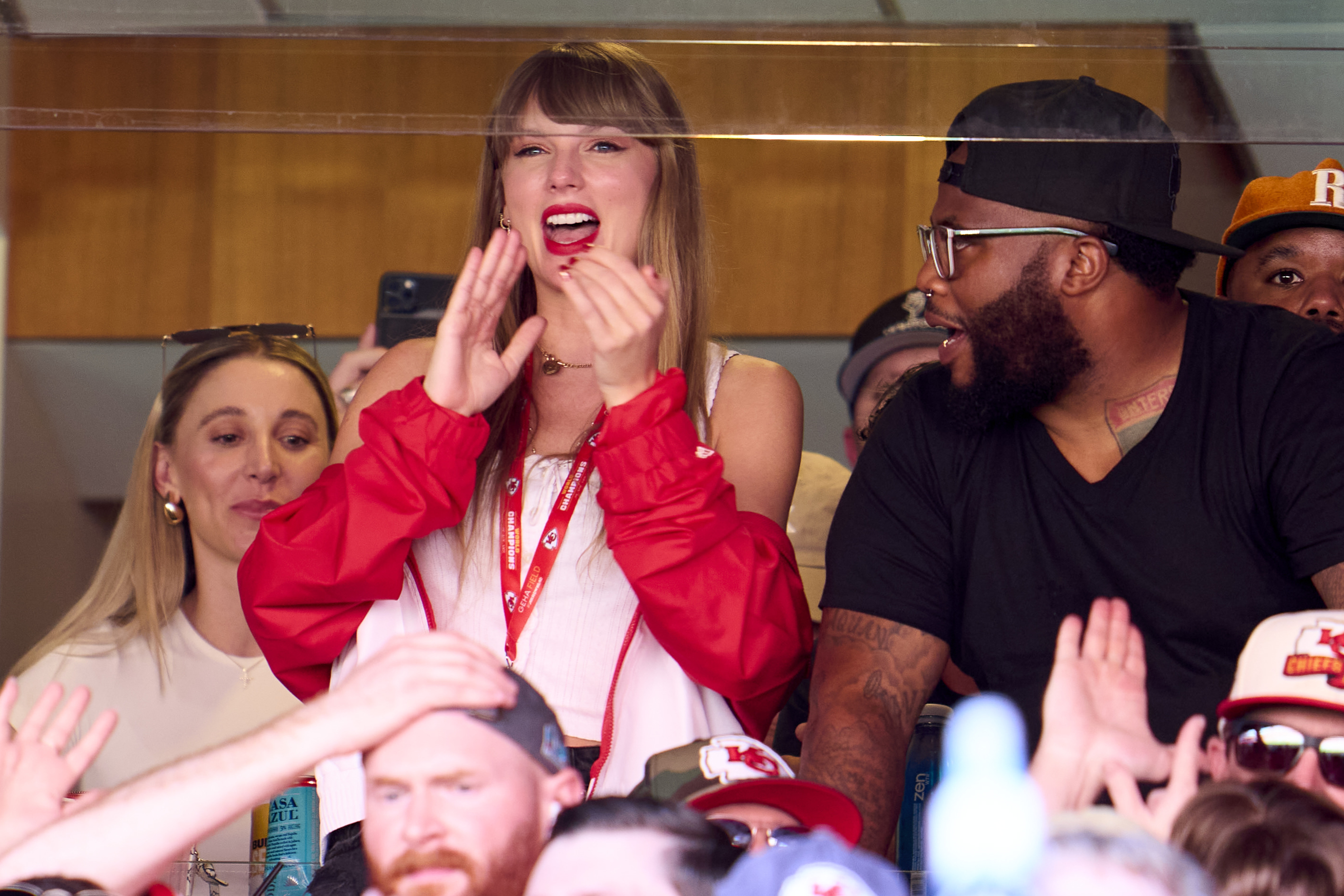 Taylor Swift cheering at the Kansas City Chiefs game