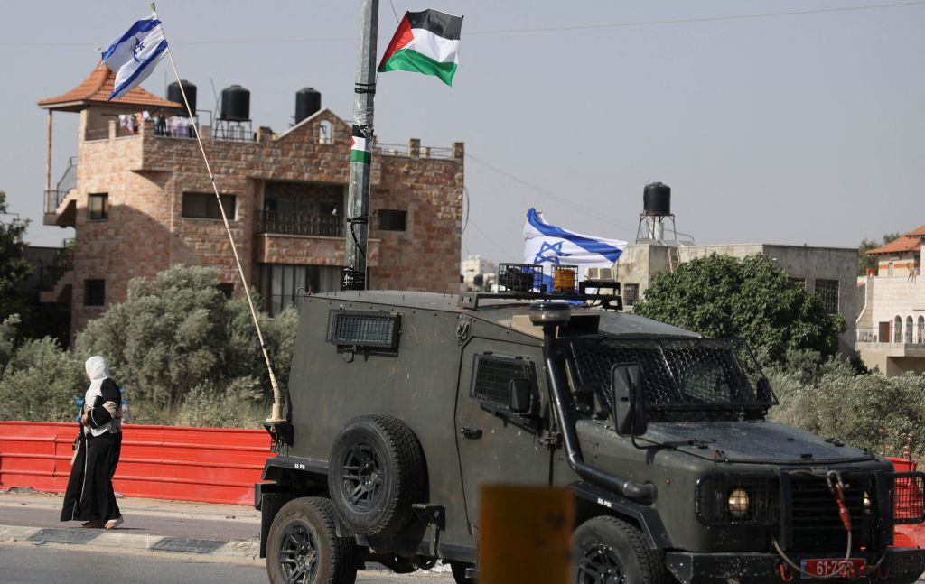 Israel-conflict-flags-PALESTINIAN-ISRAEL-CONFLICT-FLAGS