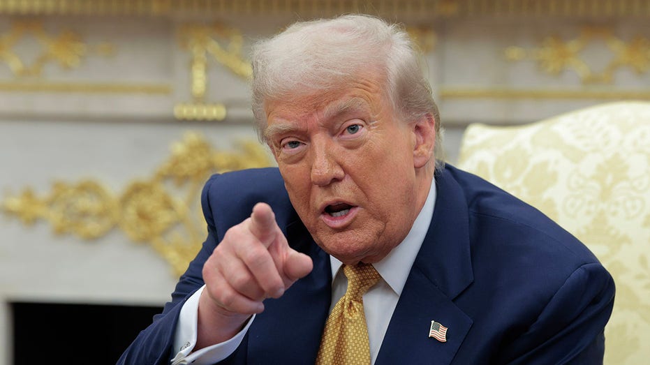 Đòn tấn công của Trump vào tàu của cartel ngoài khơi Venezuela gửi cảnh báo tới Maduro: ‘Không nơi dung thân’