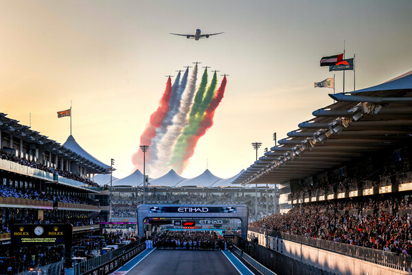 ستستضيف السباق رقم 24 والأخير لأطول موسم في تاريخ فورمولا 1® حلبة ياس مارينا العالم في أبوظبي من 5 إلى 8 ديسمبر