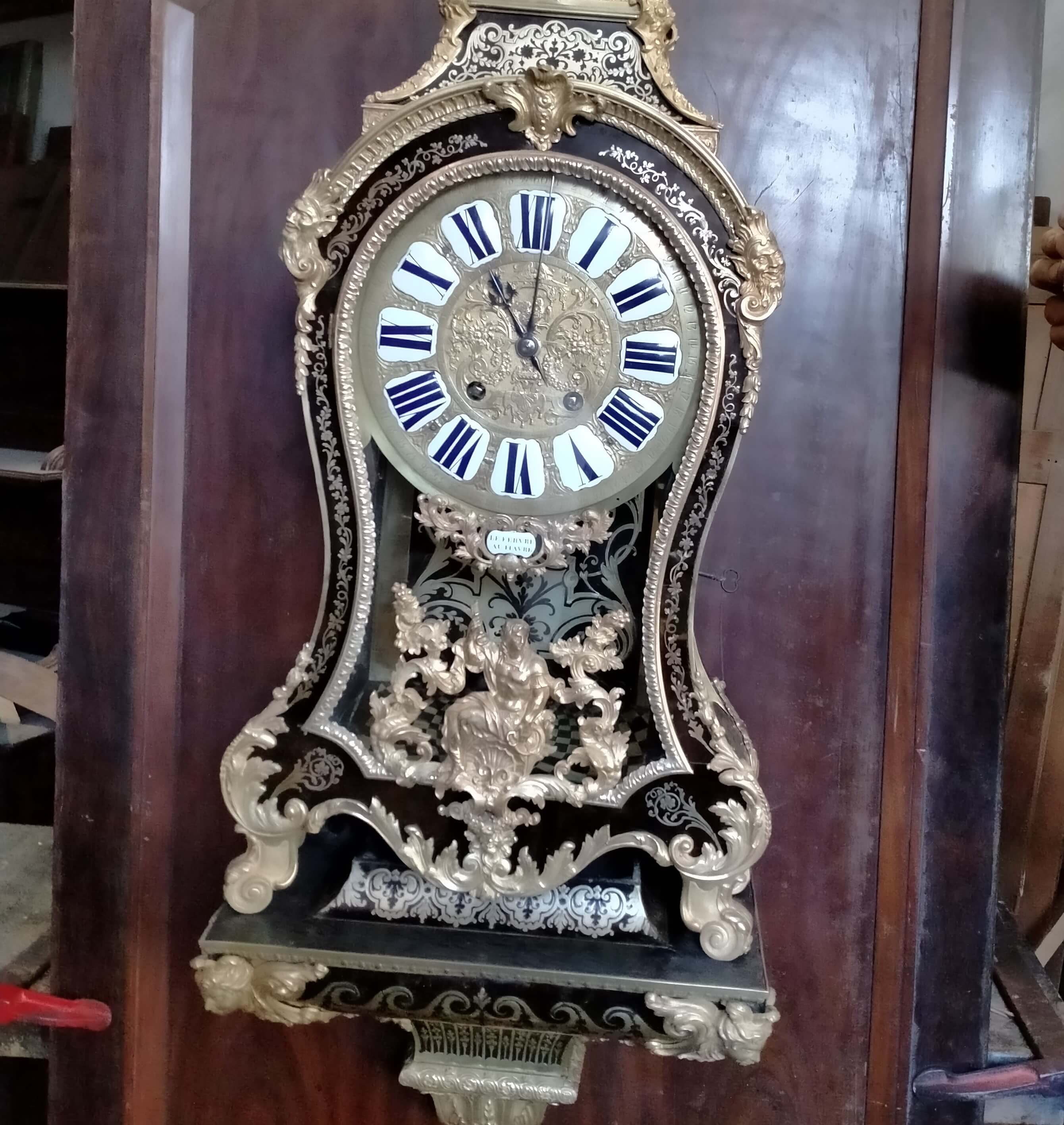 furniture.alt