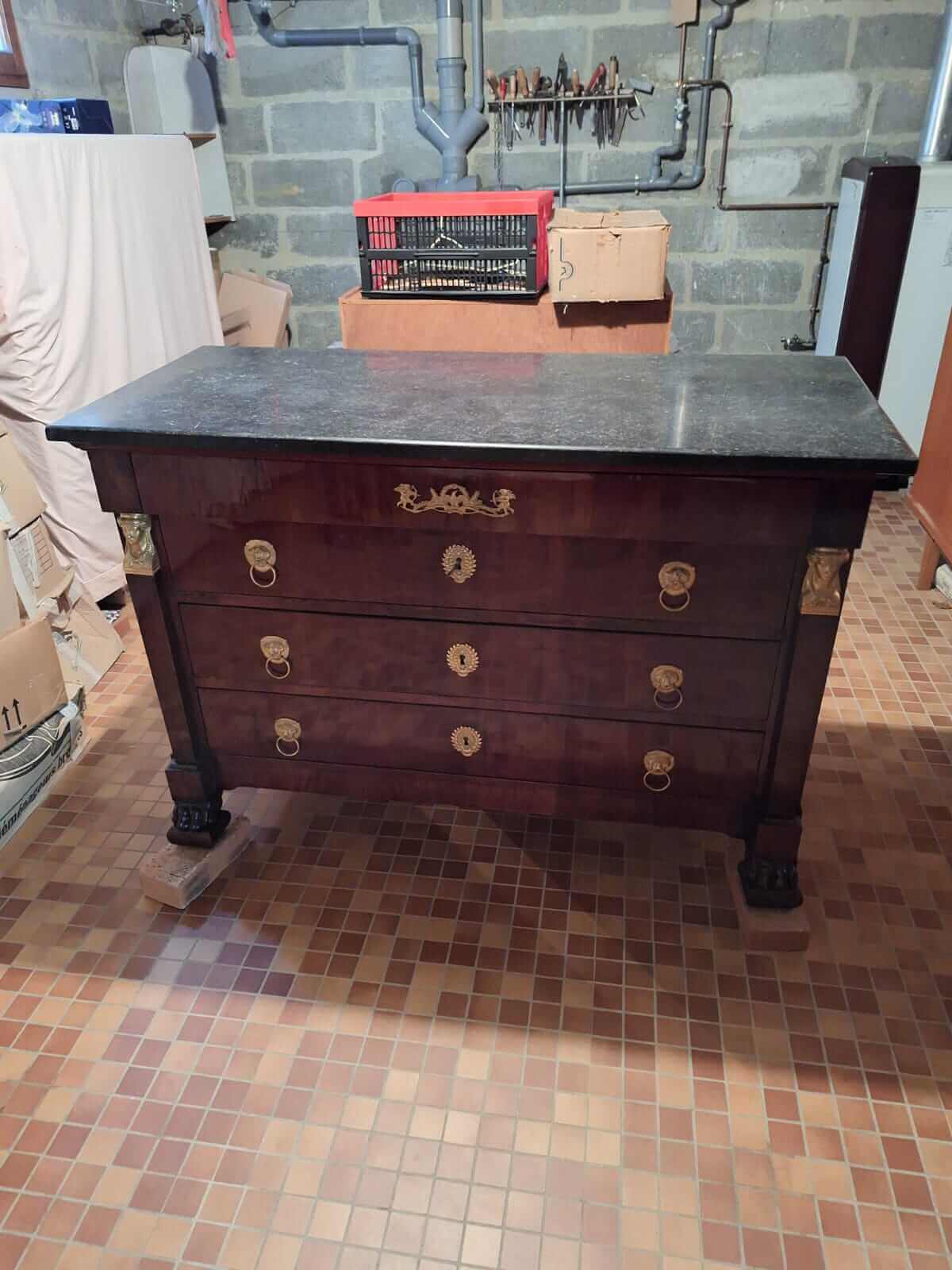 furniture.alt