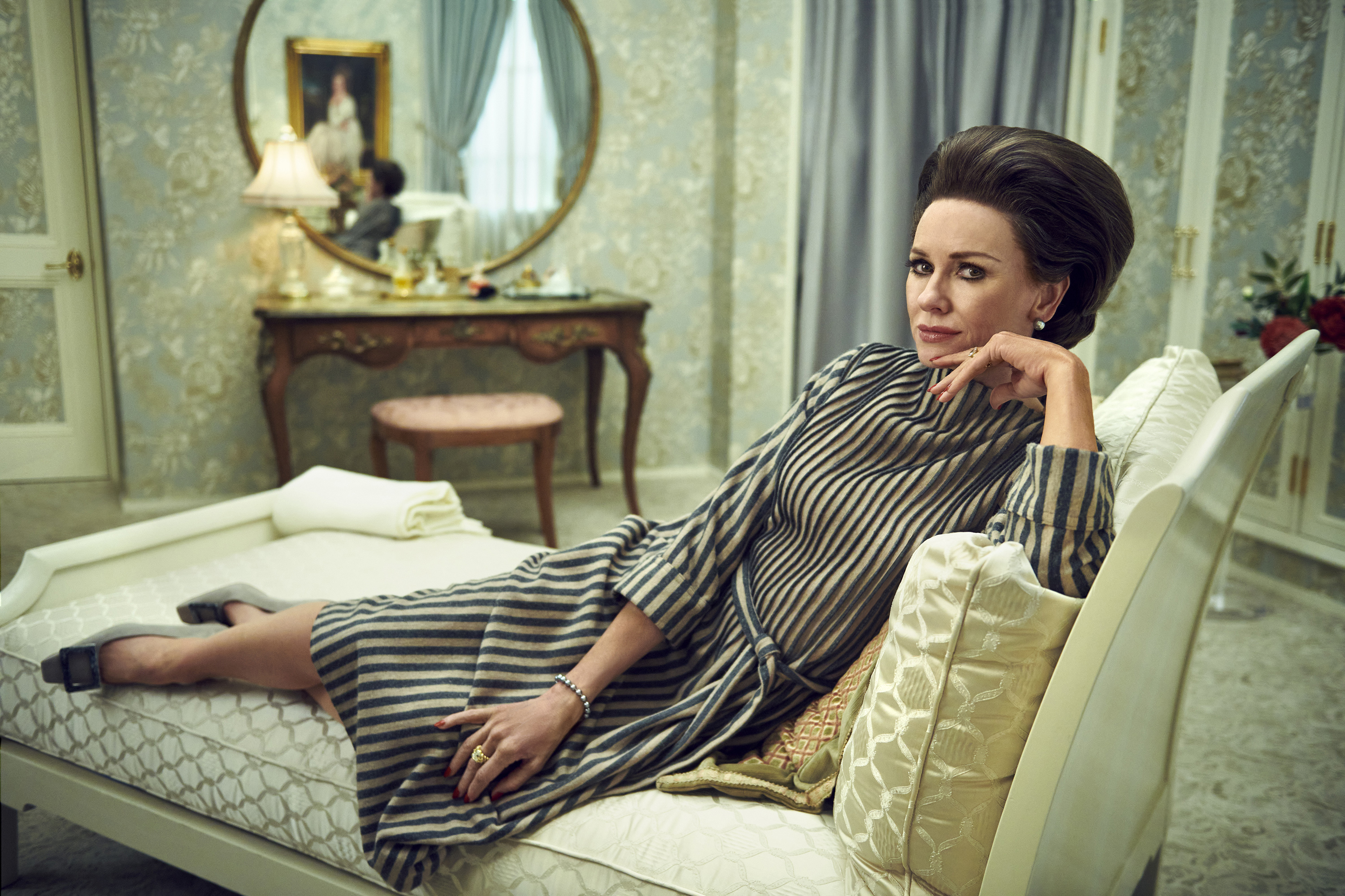 FEUD: Capote Vs. The Swans -- Pictured: Naomi Watts as Babe Paley. CR: Pari Dukovic/FX