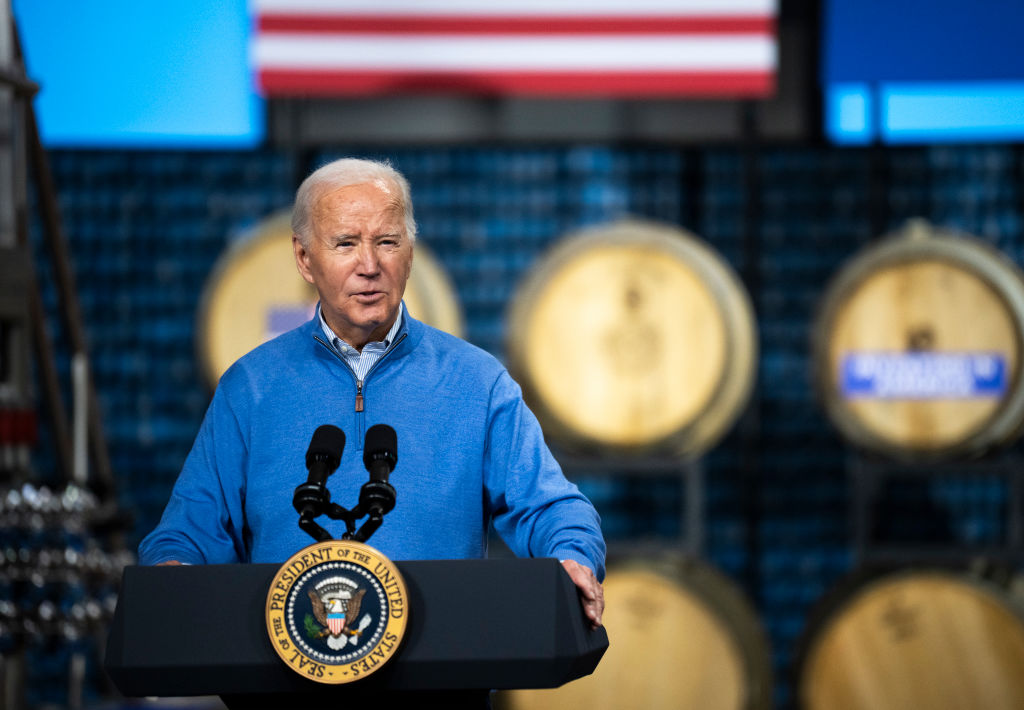 Presiden Biden Bercakap Mengenai Pelan Ekonomi Bidenomics di Superior, Wisconsin