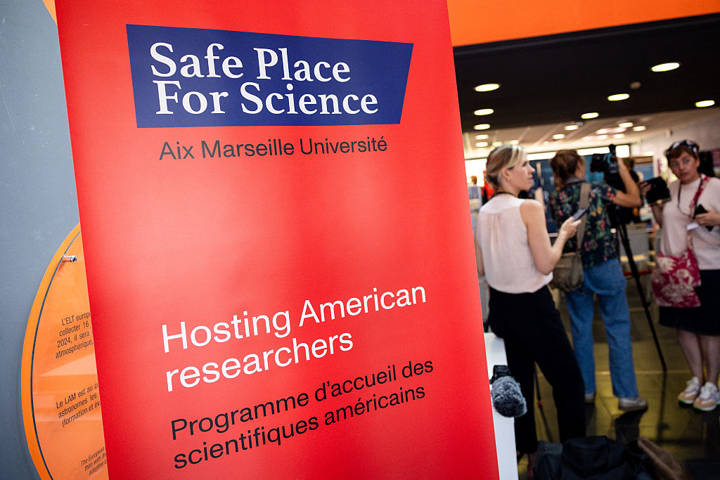 FRANCE-US-POLITICS-SCIENCE-RESEARCH