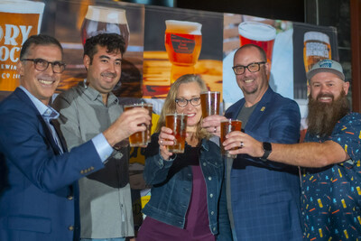Pembuat bir lokal bersulang untuk Denver Beer Week