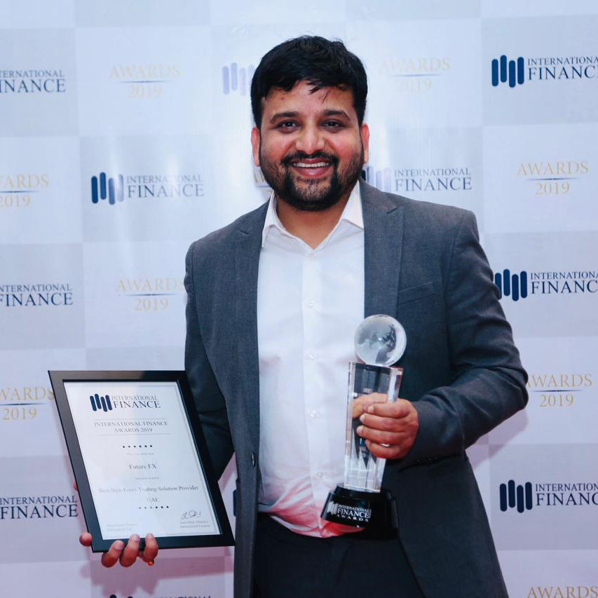 Ashish Jain wins International Finance Award Ashish Jain wins International Finance Award