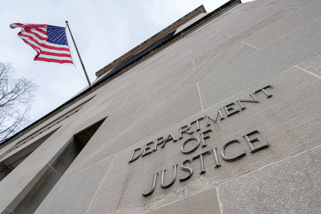 Bangunan ibu pejabat Kementerian Keadilan (DOJ) pada 20 Januari 2024, di Washington, D.C.