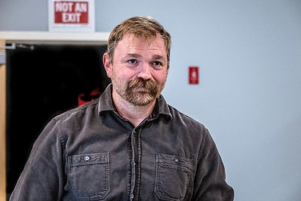 Platner’s Freefall: How Maine Democrats Are Stress-Testing Their Crisis Playbook