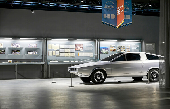 Cortina, das erste Modell, das im Werk Ulsan montiert wurde