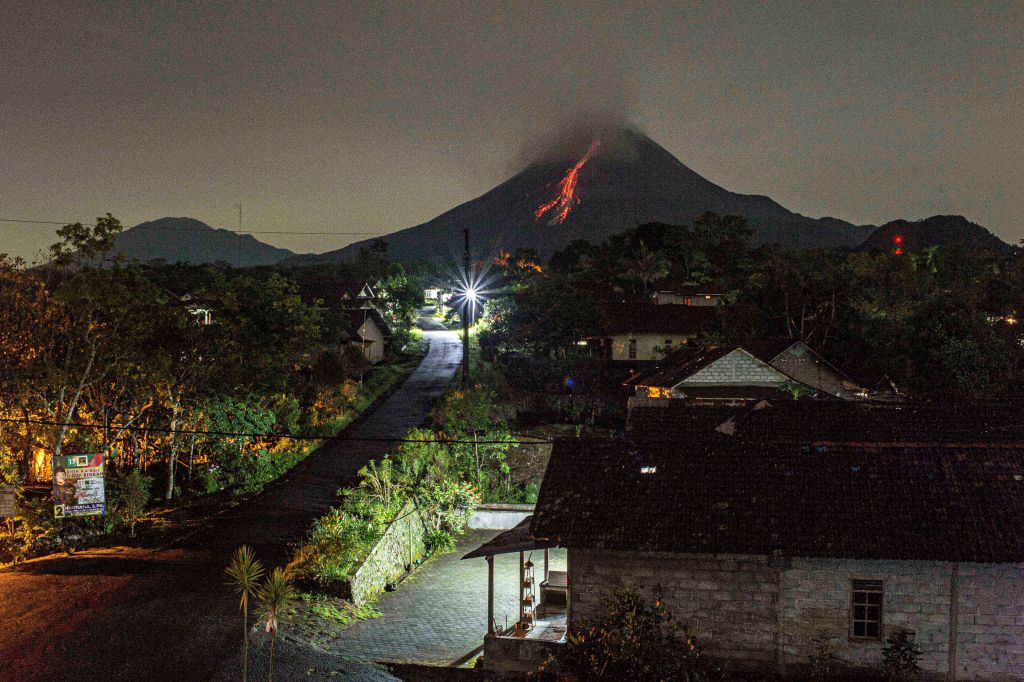 INDONESIA-YOGYAKARTA-MOUNT MERAPI-ERUPTION