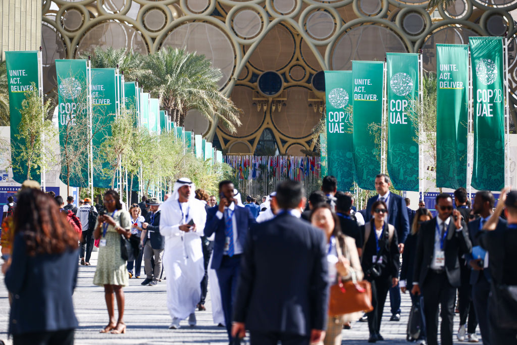 Ang 28th Conference of the Parties sa ilalim ng United Nations Framework Convention on Climate Change ay gaganapin mula Disyembre 30 hanggang Disyembre 12, 2023 sa Expo City Dubai. Dubai, United Arab Emirates. 