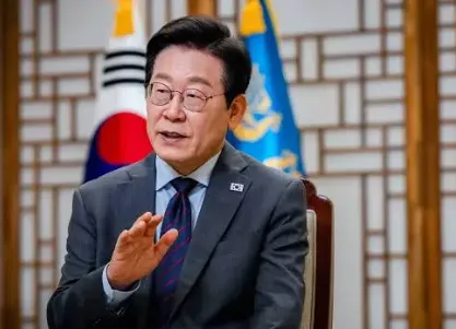 Lee Jae-myung’s Numbers Just Crossed the Line the Blue House Hoped to Avoid