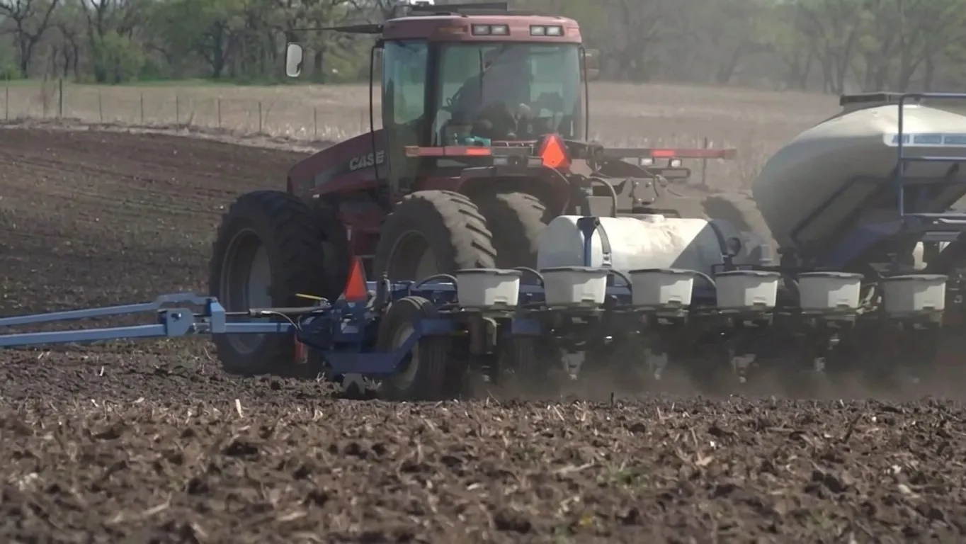 Farmers on the Brink: How the Iran Strike Turned Midwest Fields into a $31 Billion Loss Machine