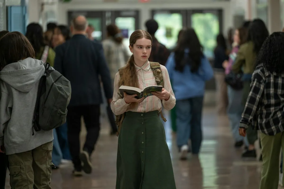 The Eight-Hour Trap: Why Mike Flanagan’s Carrie Succeeds Despite Its Fatal Flaw
