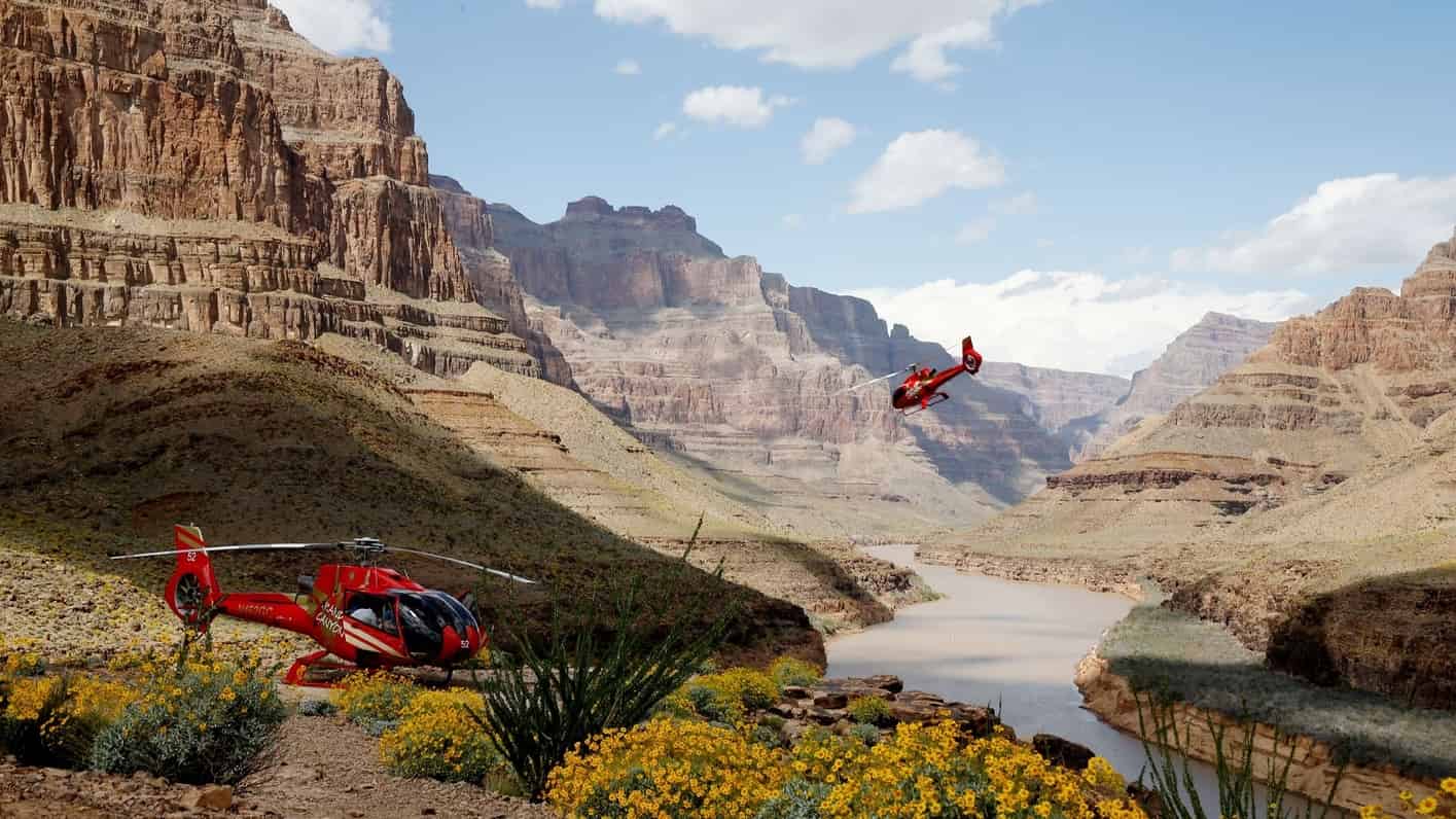 Las Vegas Helicopter Tour Company Offers Luxury Grand Canyon Sightseeing Experience With Limousine Rides and Dining