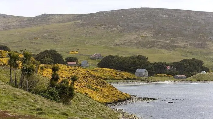 Diplomatic Smoke and Southern Fire: Deconstructing the Falklands Power Play