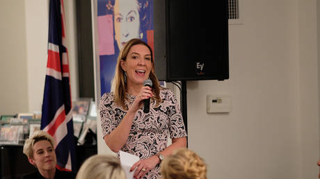 斯塔默任命「覺醒文化女王」為英國最高公務員 – 改革英國黨