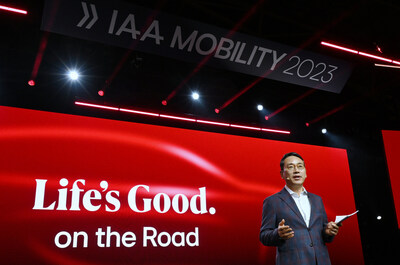 LG CEO William Cho tại họp báo IAA Mobility 2023.