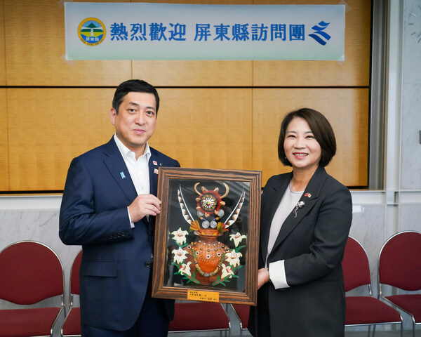 Ketua Majlis Daerah Pingtung Chun-Mi Chou melawat Pejabat Prefektur Kagoshima dan menjemput penyertaan dalam Permainan Sukan Warga tahun depan
