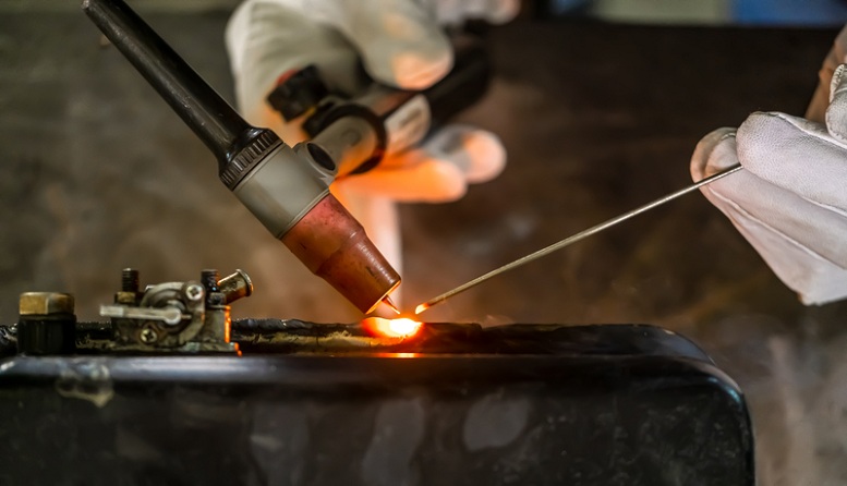 a1cf2d4019f59ebca9991824b0b8e5f6 UniFirst's Q2 Profit Exceeds Expectations