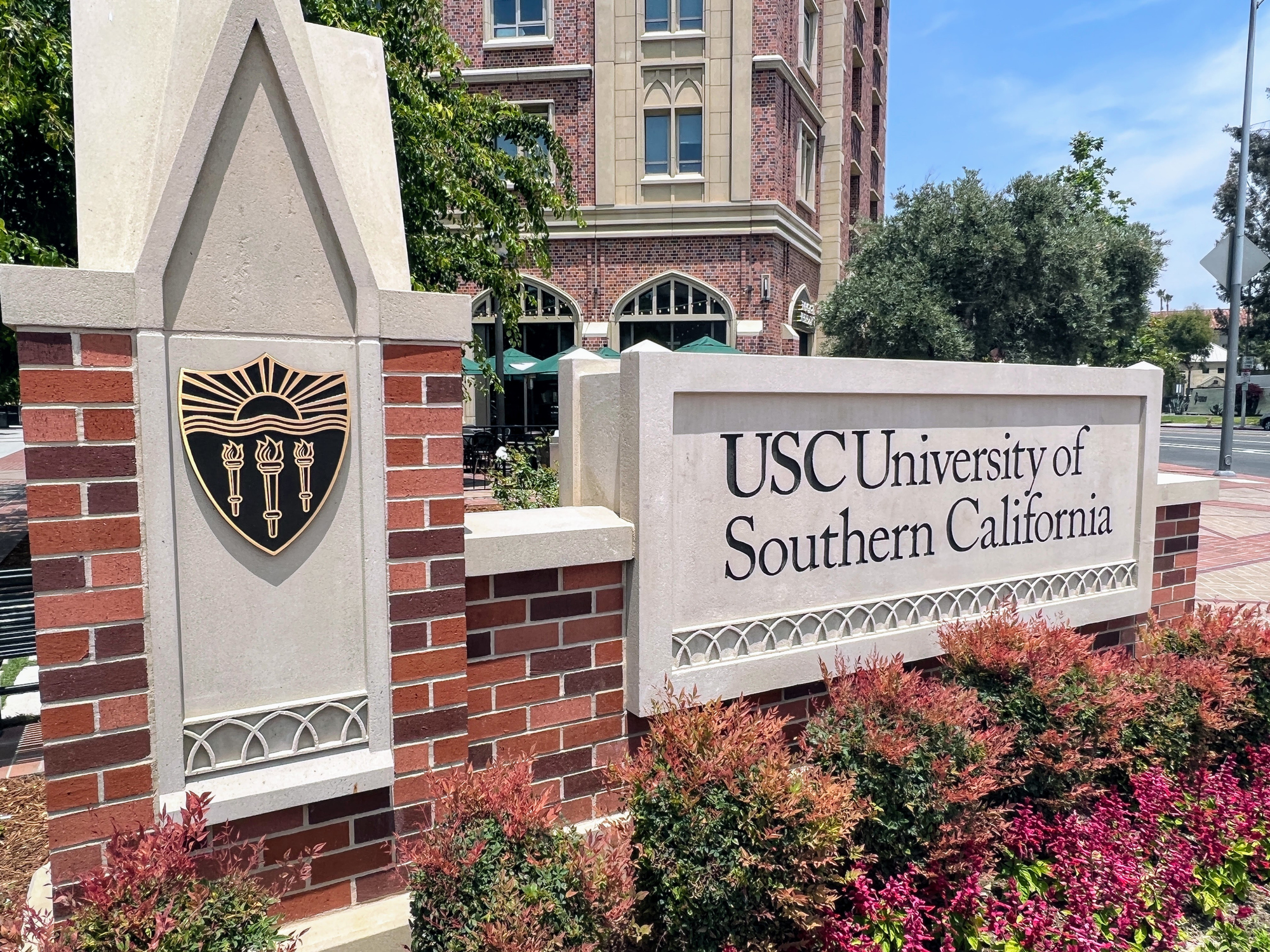 Trường Đại học Nam California (USC) phải đối mặt với sự phản đối vì bị cáo buộc “kiểm duyệt” bài phát biểu của sinh viên tốt nghiệp ủng hộ người Palestine